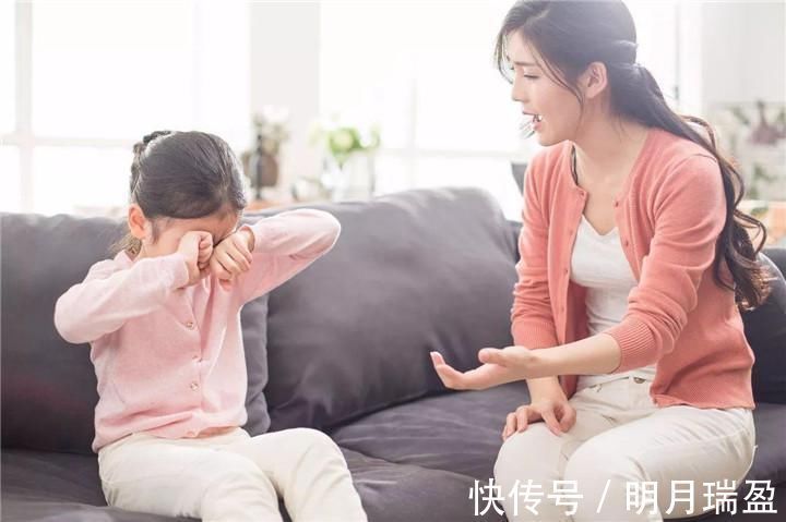 行为|孩子有这3种“懂事”行为,家长别盲目高兴,多半是情商低的表现
