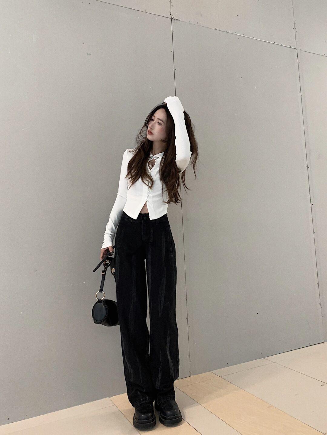 小个子|“梨型身材”的小个子女生别焦虑,掌握这些下装搭配,显瘦显腿长