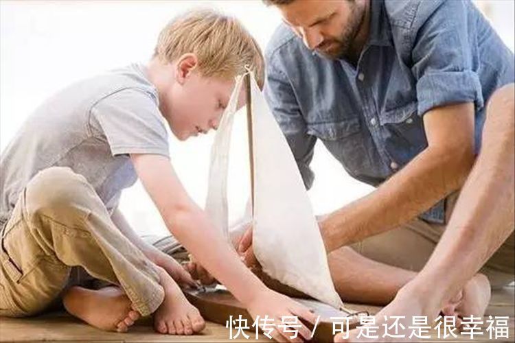 相处|“你看,这是爸爸编的头发!” 父亲陪伴孩子5大好处,你想不到!