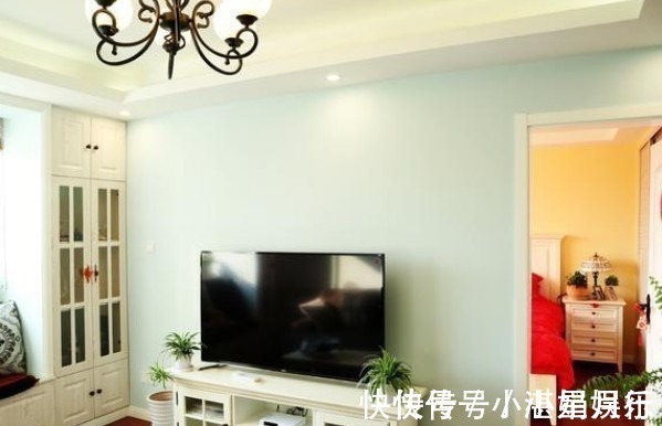 邻居|老公非要在客厅打一排柜子!没想到这么多好处,邻居回家默默照做