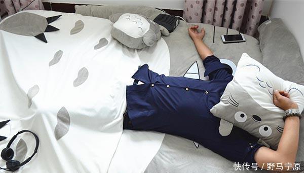 夫妻二人|46岁夫妻，相继查出肝病，忠告：2物不宜经常吃，比较伤肝