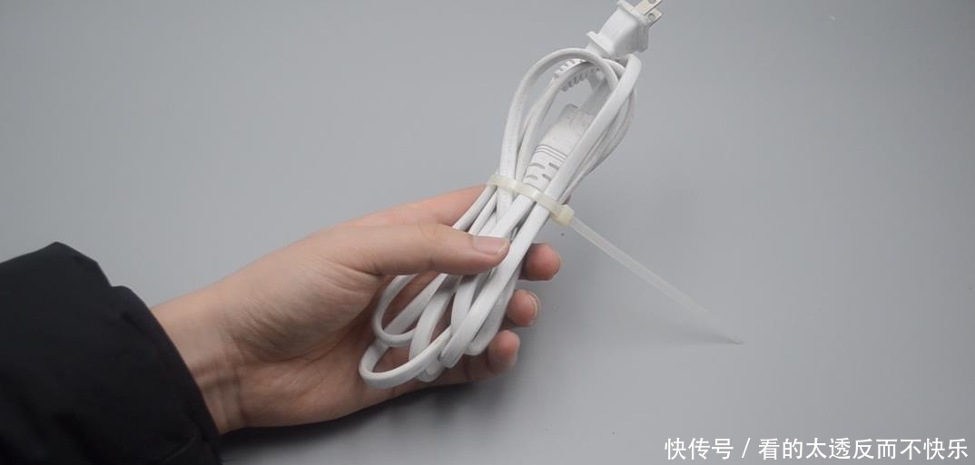 出门时口袋放一根尼龙扎带,关键时刻作用大,懂的人不多,涨知识