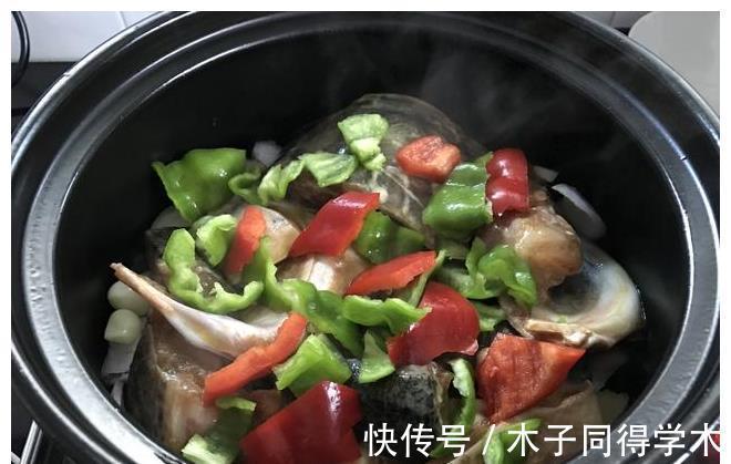 一滴水|鱼头这么做，不加一滴水，比剁椒鱼头还要好吃，真过瘾