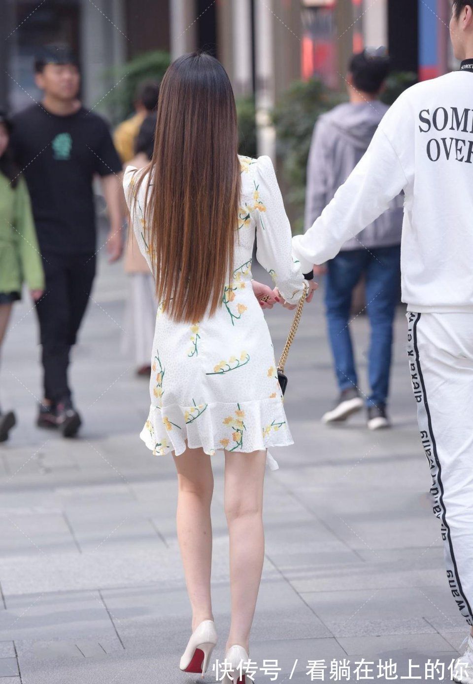 90后|非常有气质的80后贵妇,90后的我说实话爱了,好想带她回老家涨脸