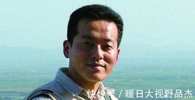书法艺术$中学老师临摹黄庭坚草书,像胡乱画的草稿纸,结果被列入国展行列