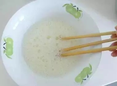 用电饭锅做蛋糕原来这么简单!保存好,做给家人吃!