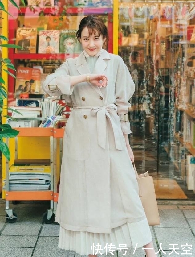 开春了，你的风衣准备好了吗？照着这样穿，时髦精就是你