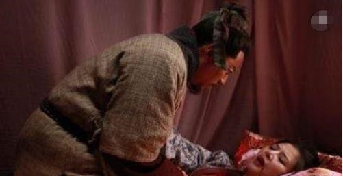 宋江临死前,为什么要用毒酒将李逵毒死,原来他知道一天大的秘密