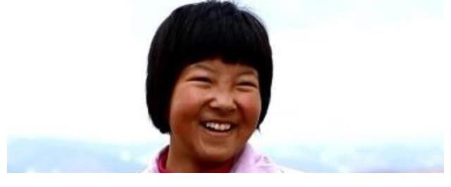 75岁独自抚养年幼孙女，感化王晨正，尚成苍老人的故事引人泪目