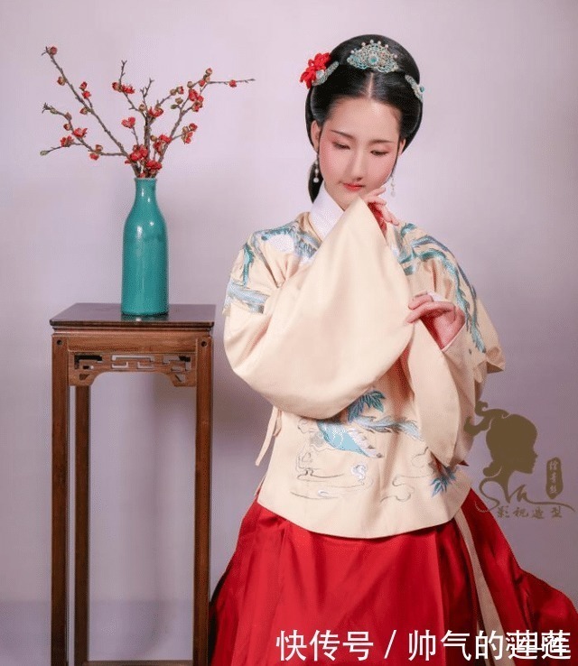 红楼梦#这个女人才是林黛玉的原型,连曹雪芹都得叫她姑奶奶