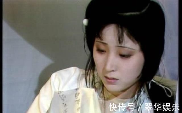 黛玉&因20两银子贾母撵走史湘云,宝玉瞬间理会含义,黛玉却还懵懵懂懂