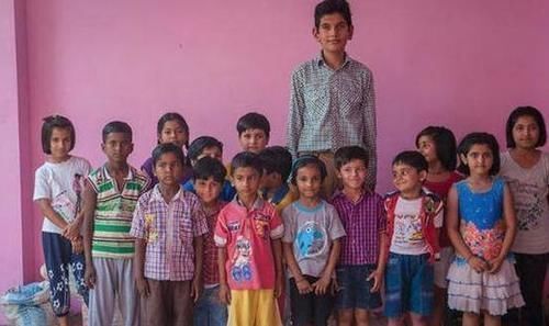 身高|8岁男孩身高198米,刚出生便打破两项纪录,希望继续长高