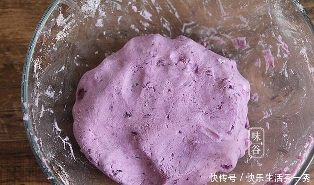 入秋了,此碱性食物我家必食,做成糕点蒸着吃,香甜软糯,真解馋