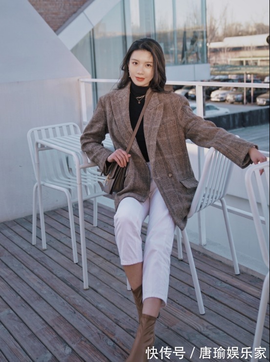 身形 女人过了40岁,衣服颜色记住这3选3不选,巧妙提升气质