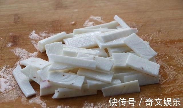 山药炒木耳|夜里总失眠试试这菜,静心养神,改善睡眠,让人一觉睡到自然醒