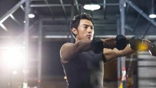 有氧运动|为什么我们需要多做无氧运动？这4个好处，是有氧运动所不及的