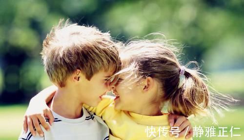 宝宝|宝宝情感发展里程碑,出生就会互动,收好这份“幼儿社交时间轴”