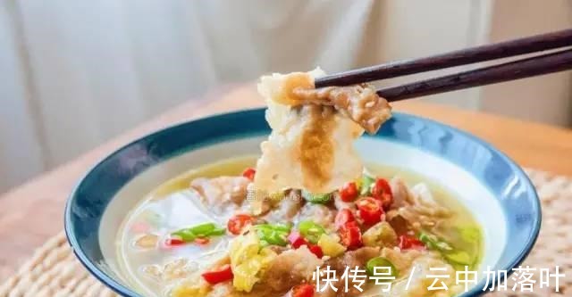 这菜10分钟一锅端,连吃一周也不腻!好吃还管饱,懒得洗碗就做它!