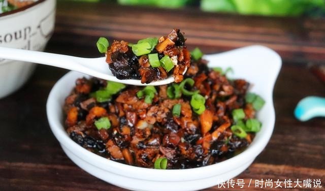 不用|香菇酱原来这么简单,学会了再也不用买,现在现吃,拌面很香!