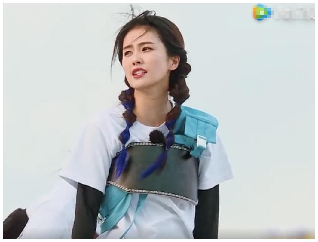 汗水流|白鹿玩游戏太拼!出汗“脱妆”后被怼脸拍,颜值确定是认真的?