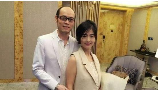 34岁小伙“抱”走《非诚勿扰》51岁阿姨，5年过去，现状如何