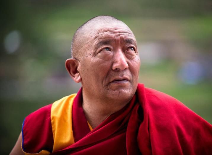  嘎丁寺|青藏高原上“特殊”的寺庙：僧人闭关长达10年，规定女性不得入内