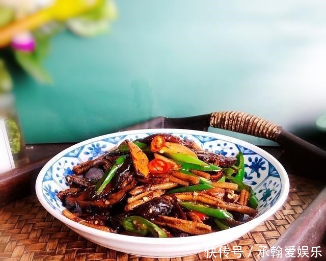 鳝丝量少就加上它一起炒,不仅能以假乱真充充数还荤素搭配两全了