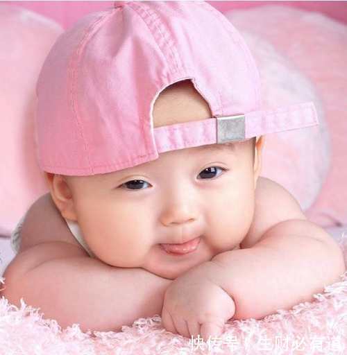 脚趾|当宝宝听到爸爸放了一个屁之后,表情亮了!