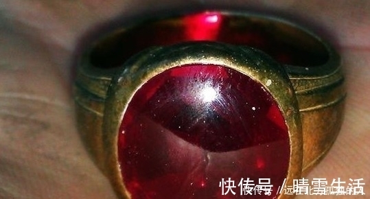 咖喱|有人在海边捡到钻石,更有人在海边捡到红宝石戒指
