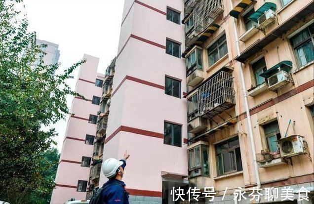 老房子|6楼多次找1楼商量加装电梯,1楼提两方案后,6楼再也不找他了