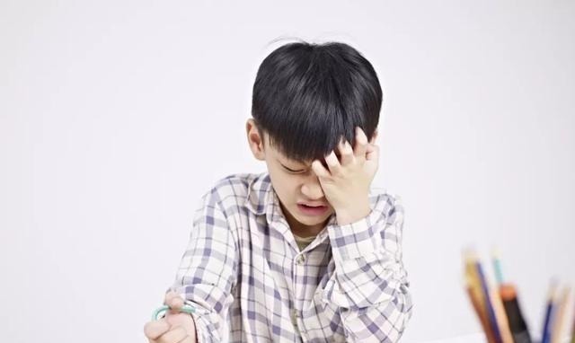 做作业|孩子放学后先“写作业”还是“先玩”?顺序是有讲究的,差别很大