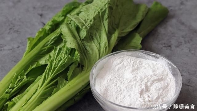 芥菜别用来打汤了,做成这样的小吃,有滋有味,上桌就被家人抢光