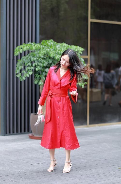 清凉又少女的彩色连衣裙,一秒秀出好身材,时髦精必备!