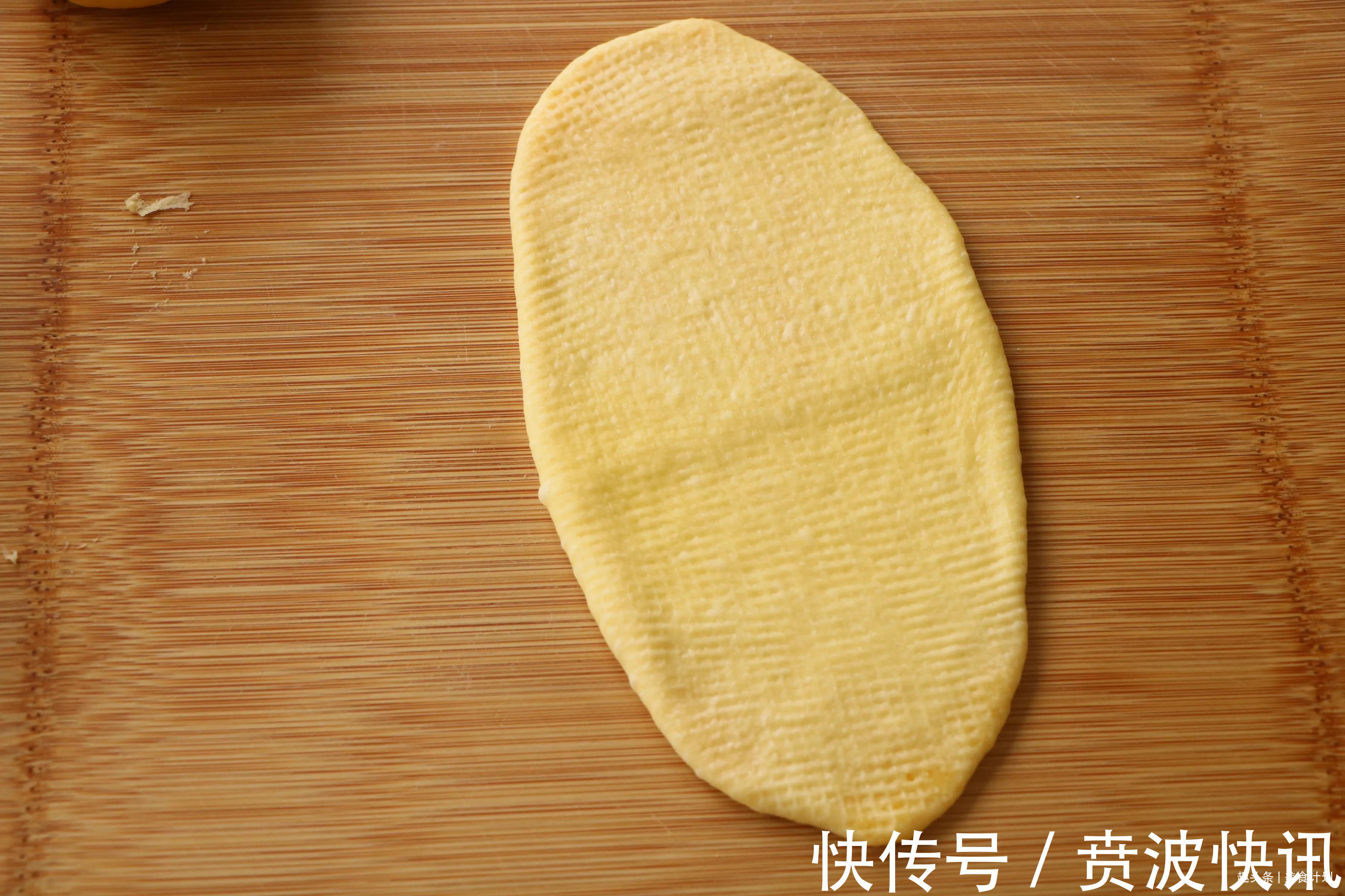 孩子|让你完全没有抵抗力的早餐，孩子一口气吃2个，又香又软百吃不腻