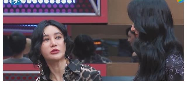 《闪光的乐队》周洁琼、尚雯婕双向拒绝,尴尬名场面太好笑