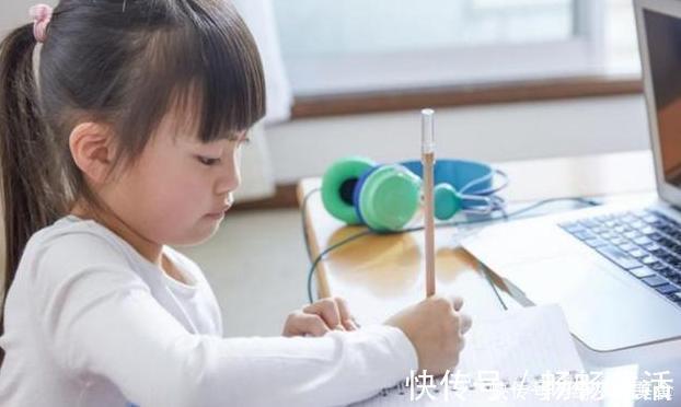 老师|9岁男孩写“印刷体”,网友盛赞王羲之转世,老师却说影响成绩