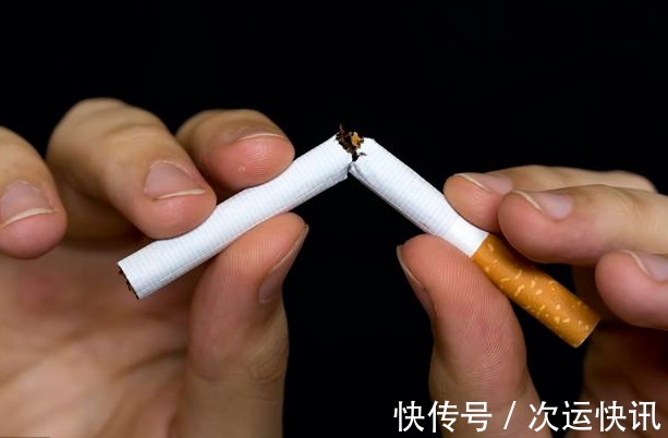 胃病|胃开始癌变,身体会出现“3多2臭”,若1个没占,胃部还算健康