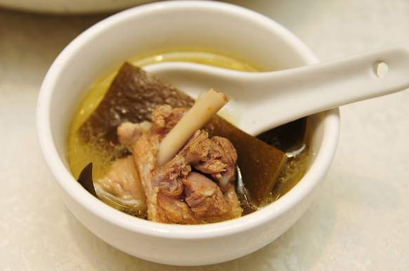 塞牙|炖鸭肉时，牢记几个小诀窍，鸭肉又鲜又嫩还入味，一点都不塞牙