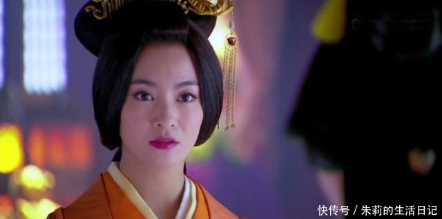 惧怕|皇帝召她侍寝,她因惧怕皇后不敢答应,最后扳倒皇后,自己当皇后