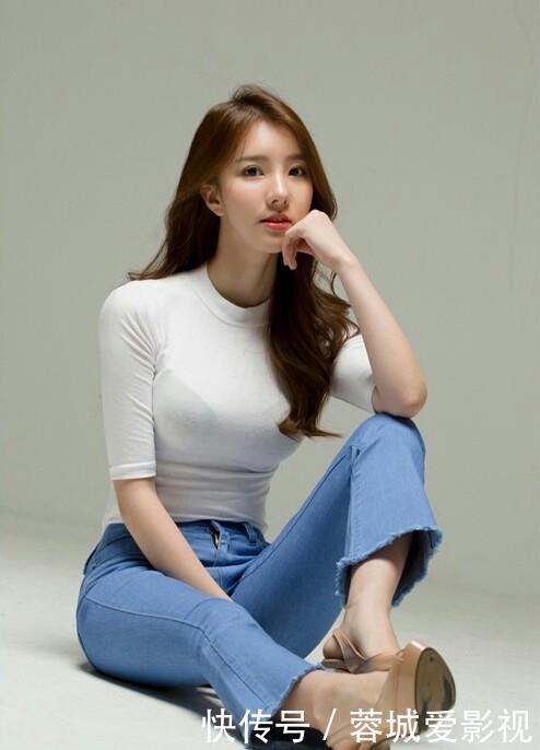 美女金孝轩:第2823时尚潮流穿搭美图欣赏