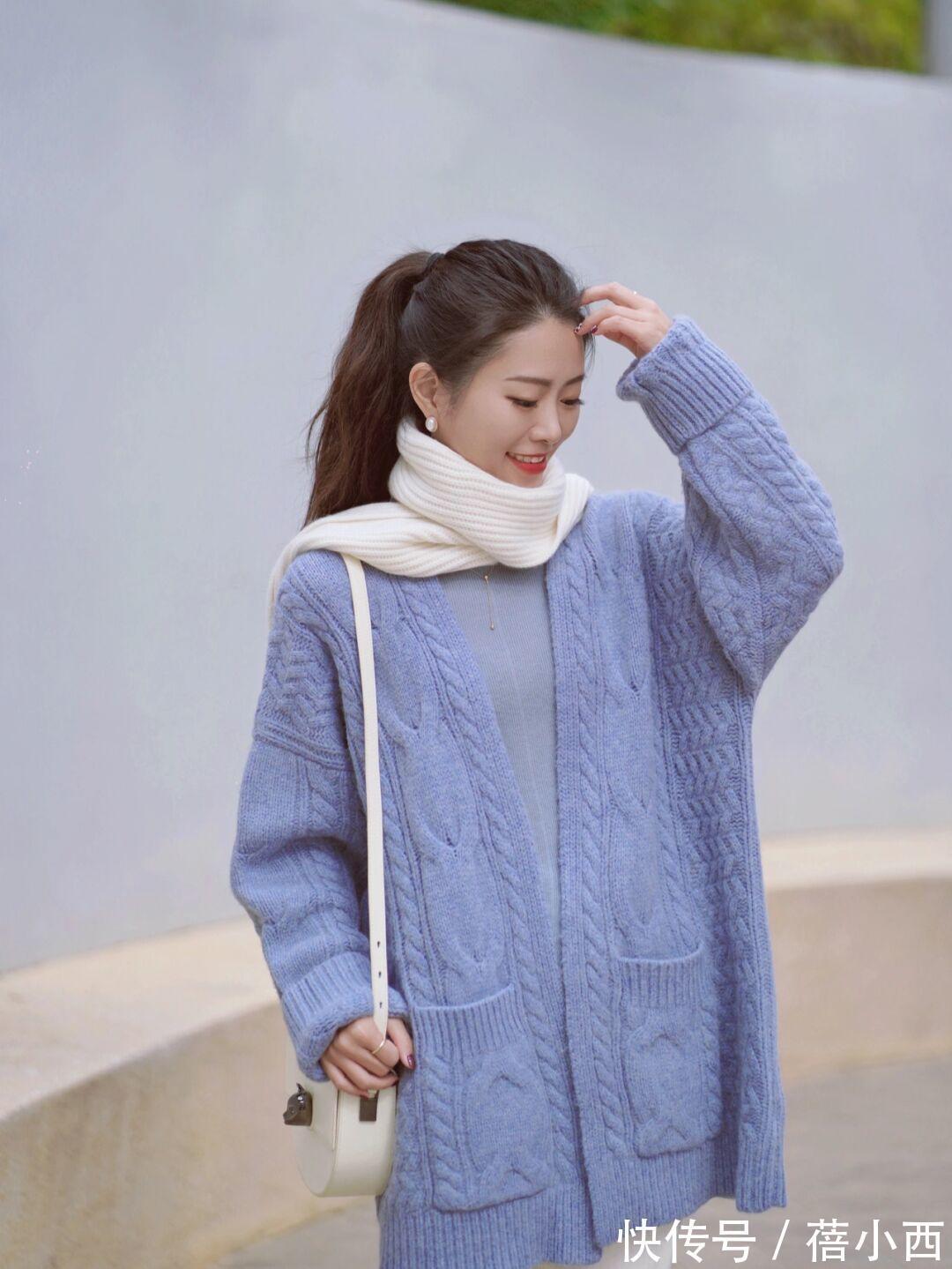 开衫|奔三奔四的女人会穿“毛衣”更时尚,搭配思路总结好了,值得借鉴