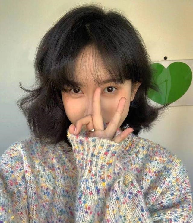 卷发棒 在家就能打造明星同款发型!新手卷发棒使用技巧,简单改变发型!