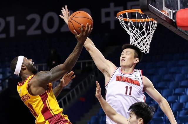 杨鸣|山西男篮下狠心!决定放弃CBA争议外援,杨鸣眼光太毒辣
