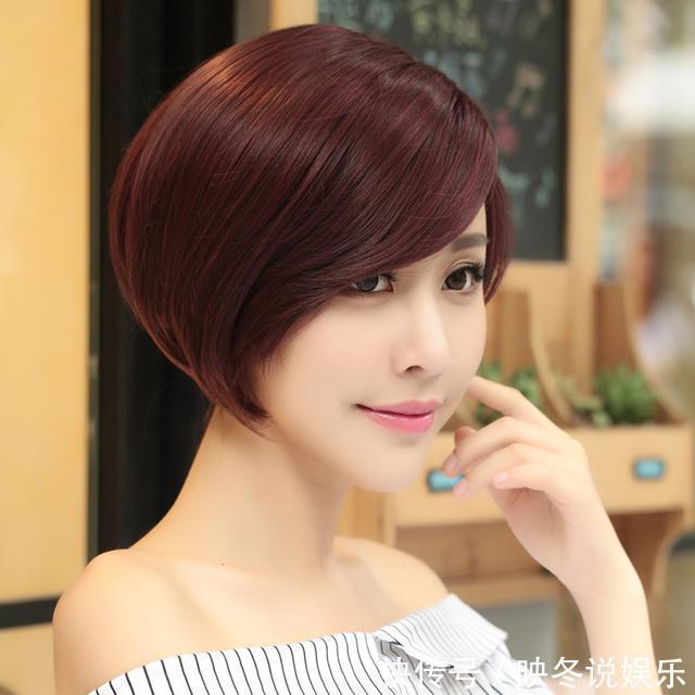 假发|四十多岁的女人别瞎烫头,搞不好太老气,这6款发型让你年轻十岁