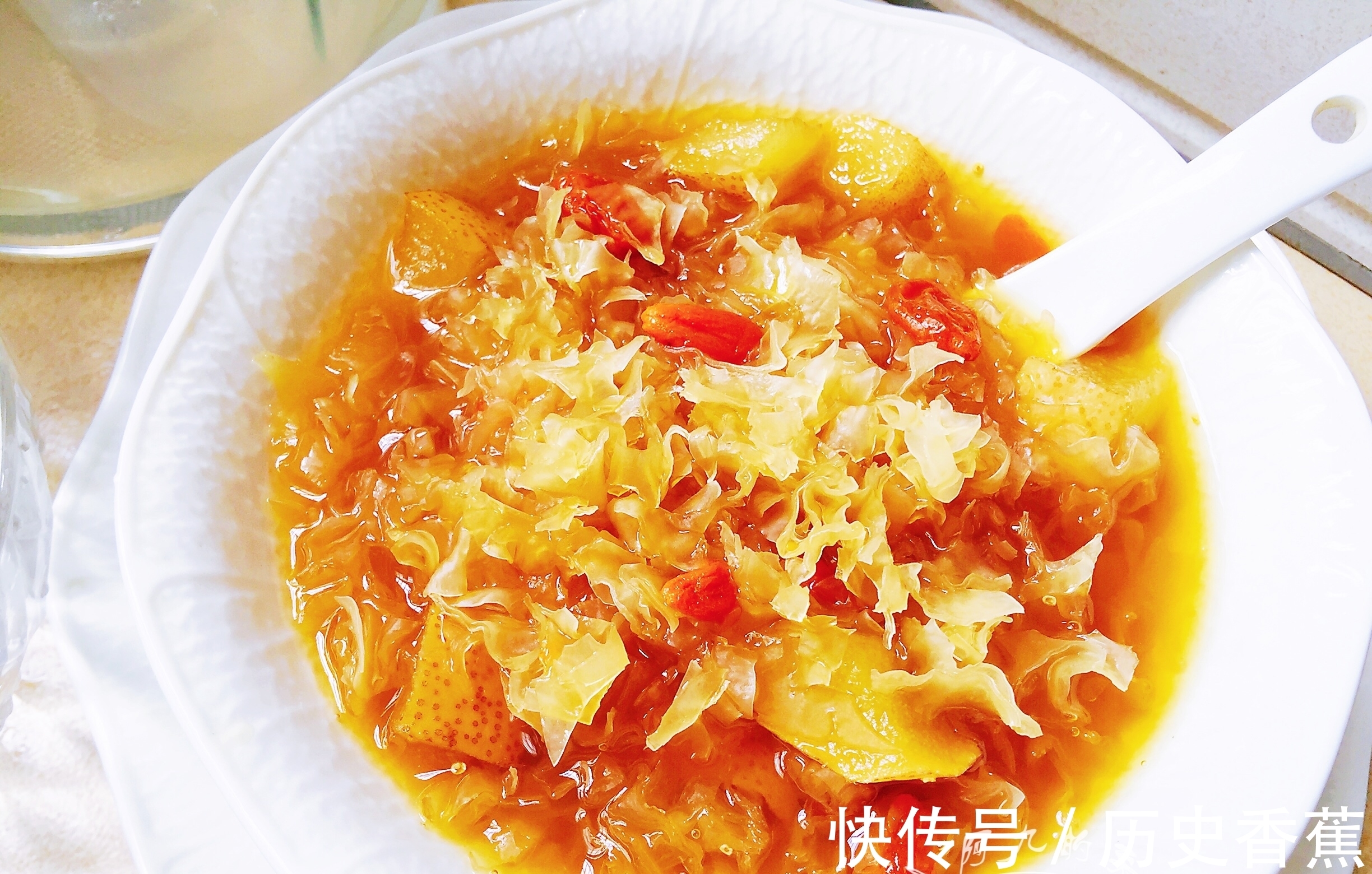 糖水|立秋后，這碗甜羹女人多吃，養顏潤燥，氣色好了，人人夸你漂亮