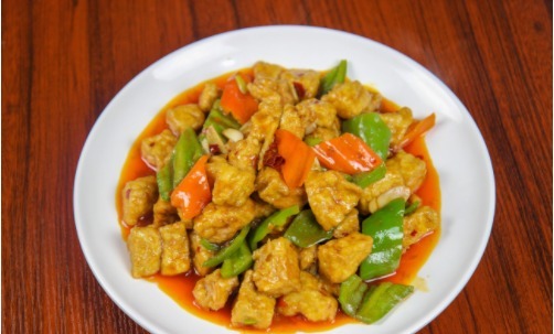 大厨手把手教你红烧豆腐的做法,嫩滑入味有诀窍,一看就会做