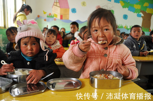 爷爷奶奶|隔辈带娃不用心,观察了很多孩子,发现爷爷奶奶带娃有共同点