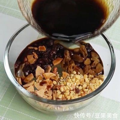 葡萄干|超简单的消暑红糖冰粉，夏日清凉小甜点