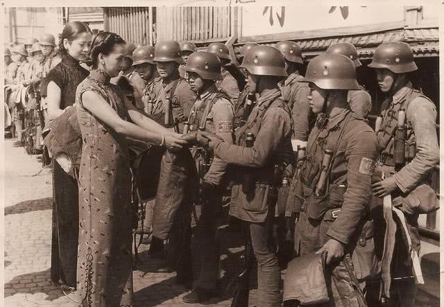 寸进|带400多人困守“孤岛”,数万日军不得寸进,被赞精忠贯日的是谁