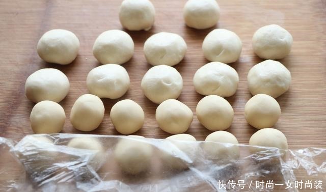 水油皮|外面一个要8块钱,自己在家做好吃无添加,咬一口酥得掉渣,太香